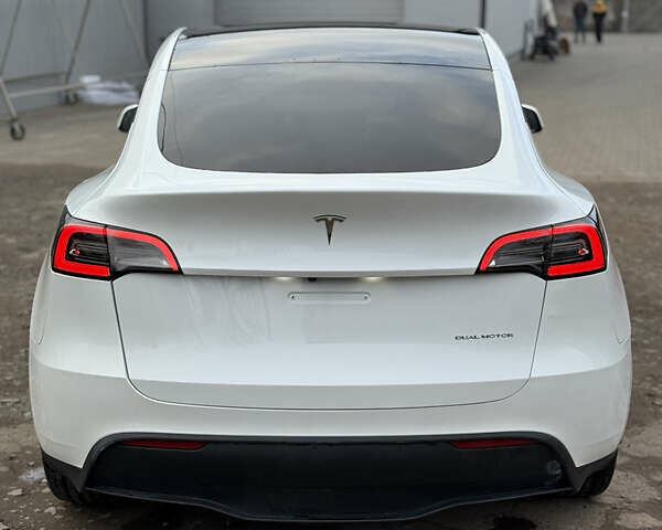 Белый Тесла Model Y, объемом двигателя 0 л и пробегом 16 тыс. км за 26500 $, фото 26 на Automoto.ua