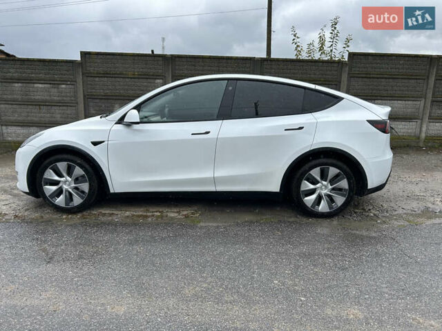 Тесла Model Y 2022 у Вінниці на Automoto.ua Білий Тесла Model Y, об'ємом двигуна 0 л та пробігом 80 тис. км за 24900 $, фото 3 на Automoto.ua