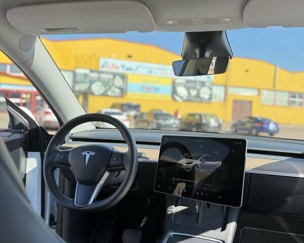 Белый Тесла Model Y, объемом двигателя 0 л и пробегом 50 тыс. км за 29000 $, фото 6 на Automoto.ua
