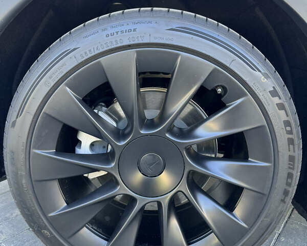 Білий Тесла Model Y, об'ємом двигуна 0 л та пробігом 79 тис. км за 25500 $, фото 16 на Automoto.ua