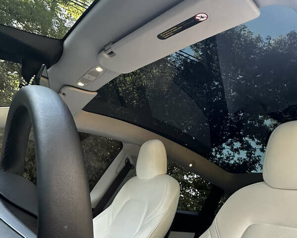 Білий Тесла Model Y, об'ємом двигуна 0 л та пробігом 38 тис. км за 29700 $, фото 7 на Automoto.ua