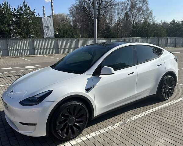 Білий Тесла Model Y, об'ємом двигуна 0 л та пробігом 23 тис. км за 37900 $, фото 1 на Automoto.ua