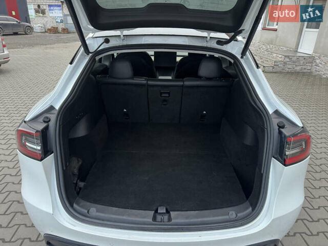 Белый Тесла Model Y, объемом двигателя 0 л и пробегом 29 тыс. км за 21700 $, фото 27 на Automoto.ua