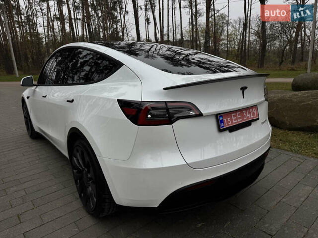 Белый Тесла Model Y, объемом двигателя 0 л и пробегом 74 тыс. км за 25700 $, фото 10 на Automoto.ua