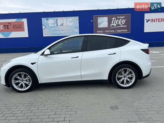 Білий Тесла Model Y, об'ємом двигуна 0 л та пробігом 15 тис. км за 27999 $, фото 5 на Automoto.ua