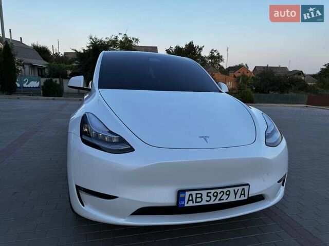 Белый Тесла Model Y, объемом двигателя 0 л и пробегом 59 тыс. км за 28800 $, фото 73 на Automoto.ua