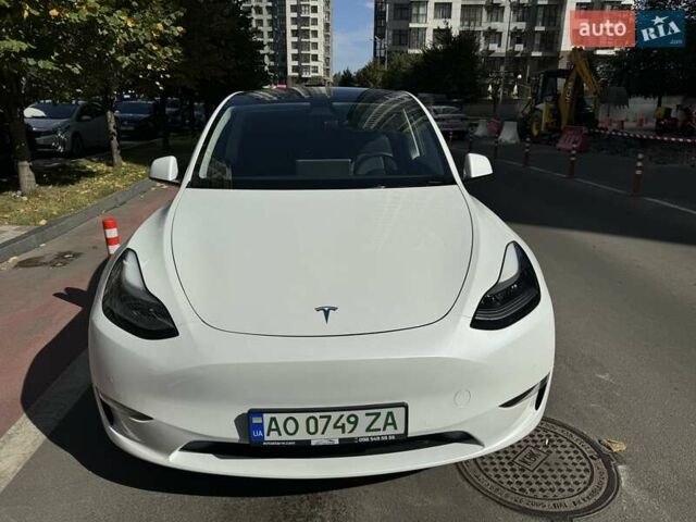 Белый Тесла Model Y, объемом двигателя 0 л и пробегом 5 тыс. км за 45600 $, фото 13 на Automoto.ua