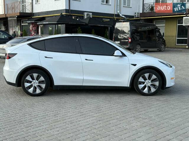 Белый Тесла Model Y, объемом двигателя 0 л и пробегом 75 тыс. км за 24900 $, фото 10 на Automoto.ua