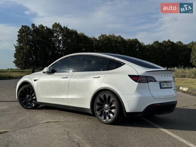 Белый Тесла Model Y, объемом двигателя 0 л и пробегом 51 тыс. км за 31000 $, фото 1 на Automoto.ua
