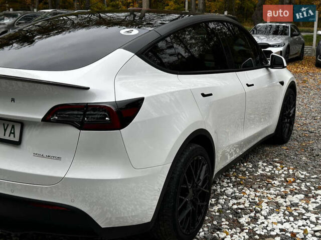 Белый Тесла Model Y, объемом двигателя 0 л и пробегом 57 тыс. км за 32000 $, фото 16 на Automoto.ua