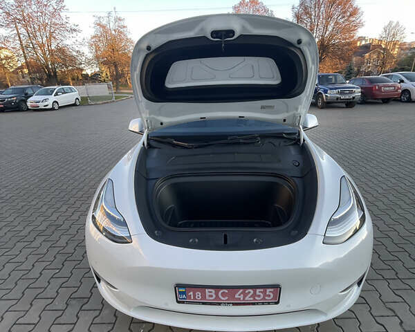 Білий Тесла Model Y, об'ємом двигуна 0 л та пробігом 167 тис. км за 24999 $, фото 19 на Automoto.ua