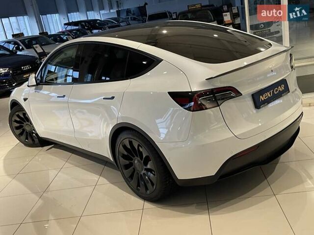 Белый Тесла Model Y, объемом двигателя 0 л и пробегом 14 тыс. км за 47800 $, фото 8 на Automoto.ua