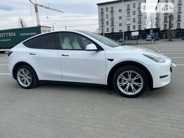 Білий Тесла Model Y, об'ємом двигуна 0 л та пробігом 15 тис. км за 36900 $, фото 5 на Automoto.ua