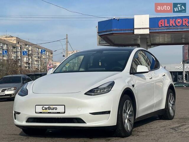 Белый Тесла Model Y, объемом двигателя 0 л и пробегом 31 тыс. км за 24999 $, фото 16 на Automoto.ua