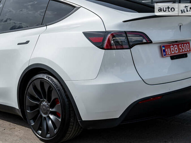 Белый Тесла Model Y, объемом двигателя 0 л и пробегом 10 тыс. км за 27900 $, фото 12 на Automoto.ua