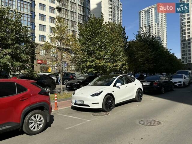 Белый Тесла Model Y, объемом двигателя 0 л и пробегом 5 тыс. км за 45600 $, фото 12 на Automoto.ua