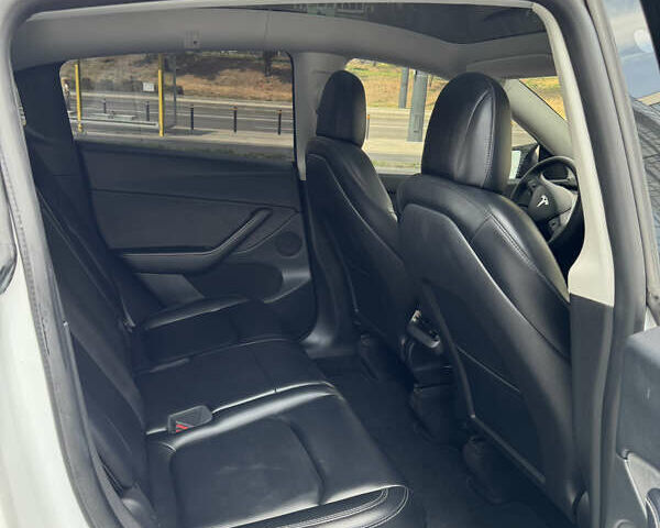 Белый Тесла Model Y, объемом двигателя 0 л и пробегом 80 тыс. км за 26800 $, фото 12 на Automoto.ua