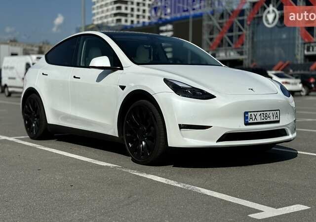 Тесла Model Y 2022 в Киеве на Automoto.ua Белый Тесла Model Y, объемом двигателя 0 л и пробегом 28 тыс. км за 26000 $, фото 14 на Automoto.ua
