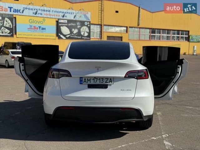 Белый Тесла Model Y, объемом двигателя 0 л и пробегом 50 тыс. км за 29000 $, фото 10 на Automoto.ua