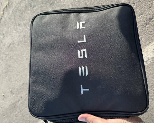 Белый Тесла Model Y, объемом двигателя 0 л и пробегом 51 тыс. км за 31000 $, фото 32 на Automoto.ua
