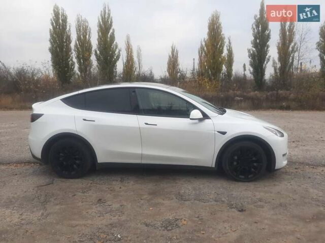 Білий Тесла Model Y, об'ємом двигуна 0 л та пробігом 45 тис. км за 21500 $, фото 7 на Automoto.ua