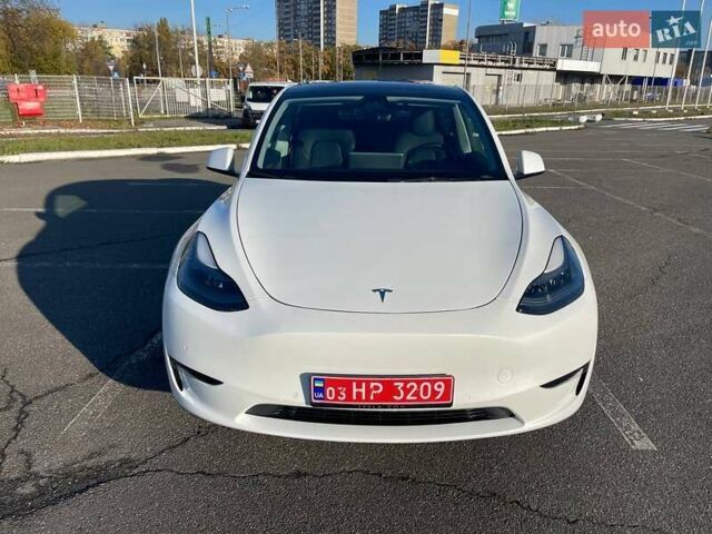Белый Тесла Model Y, объемом двигателя 0 л и пробегом 39 тыс. км за 32500 $, фото 5 на Automoto.ua
