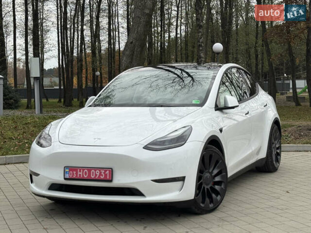 Білий Тесла Model Y, об'ємом двигуна 0 л та пробігом 115 тис. км за 25800 $, фото 2 на Automoto.ua