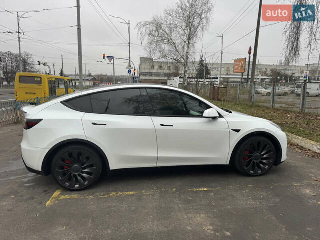 Білий Тесла Model Y, об'ємом двигуна 0 л та пробігом 83 тис. км за 26400 $, фото 7 на Automoto.ua