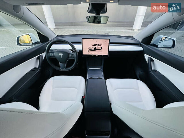 Белый Тесла Model Y, объемом двигателя 0 л и пробегом 47 тыс. км за 25900 $, фото 11 на Automoto.ua