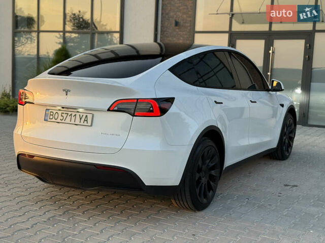 Белый Тесла Model Y, объемом двигателя 0 л и пробегом 74 тыс. км за 24800 $, фото 8 на Automoto.ua