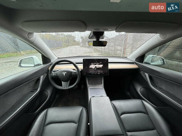 Тесла Model Y 2022 у Вінниці на Automoto.ua Білий Тесла Model Y, об'ємом двигуна 0 л та пробігом 80 тис. км за 24900 $, фото 9 на Automoto.ua