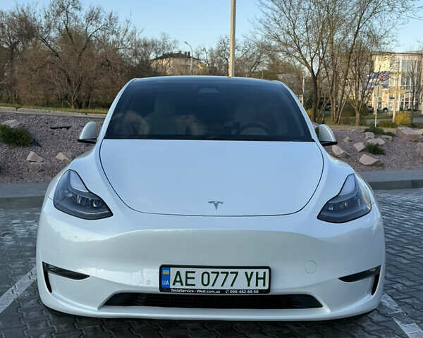 Белый Тесла Model Y, объемом двигателя 0 л и пробегом 45 тыс. км за 29999 $, фото 4 на Automoto.ua