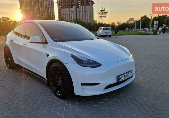 Белый Тесла Model Y, объемом двигателя 0 л и пробегом 87 тыс. км за 33000 $, фото 5 на Automoto.ua