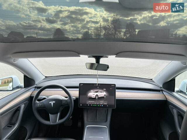 Тесла Model Y 2022 у Калиновке на Automoto.ua Білий Тесла Model Y, об'ємом двигуна 0 л та пробігом 50 тис. км за 24700 $, фото 17 на Automoto.ua