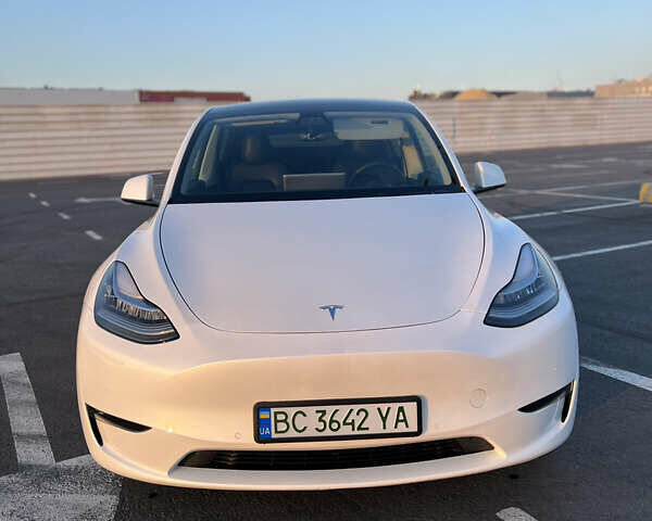 Білий Тесла Model Y, об'ємом двигуна 0 л та пробігом 52 тис. км за 34500 $, фото 6 на Automoto.ua