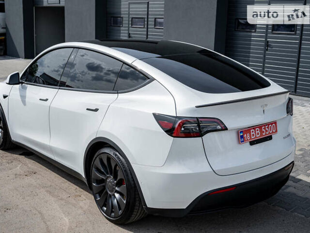 Белый Тесла Model Y, объемом двигателя 0 л и пробегом 10 тыс. км за 27900 $, фото 9 на Automoto.ua