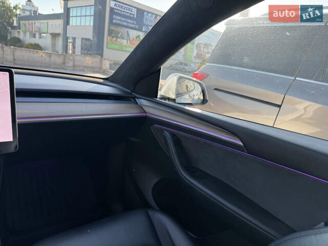 Белый Тесла Model Y, объемом двигателя 0 л и пробегом 62 тыс. км за 39500 $, фото 19 на Automoto.ua