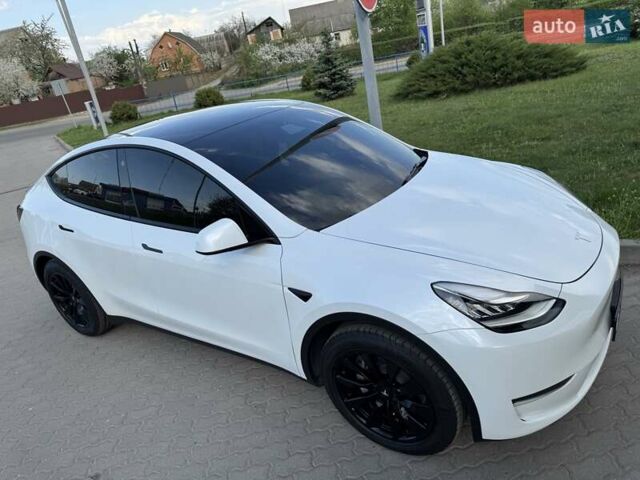 Белый Тесла Model Y, объемом двигателя 0 л и пробегом 59 тыс. км за 28800 $, фото 52 на Automoto.ua
