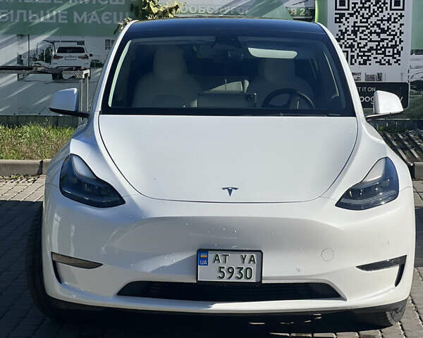 Белый Тесла Model Y, объемом двигателя 0 л и пробегом 69 тыс. км за 25900 $, фото 2 на Automoto.ua