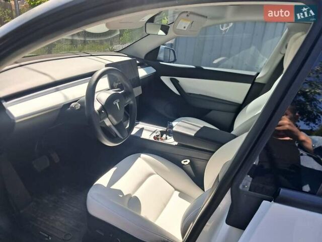 Белый Тесла Model Y, объемом двигателя 0 л и пробегом 78 тыс. км за 24600 $, фото 8 на Automoto.ua