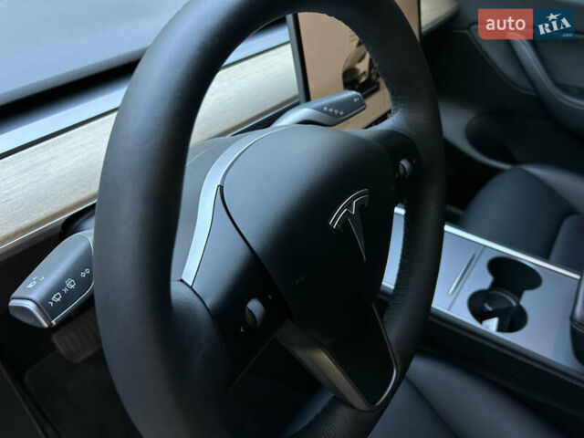 Тесла Model Y 2022 у Львові на Automoto.ua Білий Тесла Model Y, об'ємом двигуна 0 л та пробігом 220 тис. км за 21000 $, фото 23 на Automoto.ua