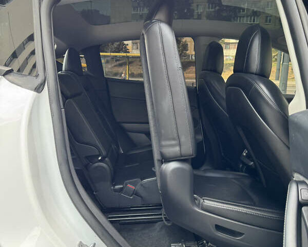 Белый Тесла Model Y, объемом двигателя 0 л и пробегом 80 тыс. км за 26800 $, фото 14 на Automoto.ua