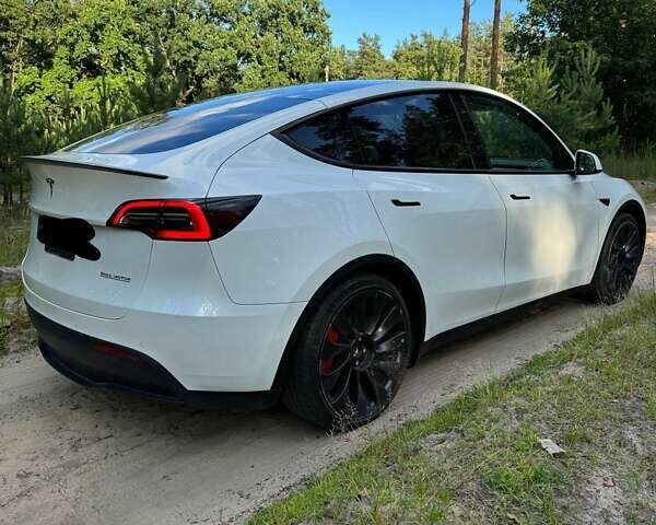 Тесла Model Y 2022 в Киеве на Automoto.ua Белый Тесла Model Y, объемом двигателя 0 л и пробегом 57 тыс. км за 25950 $, фото 4 на Automoto.ua