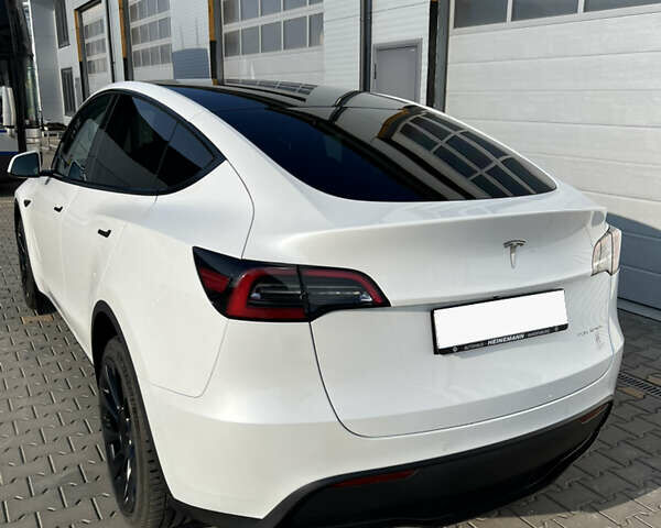 Тесла Model Y 2022 в Одессе на Automoto.ua Белый Тесла Model Y, объемом двигателя 0 л и пробегом 12 тыс. км за 44900 $, фото 8 на Automoto.ua