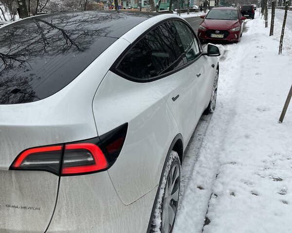 Белый Тесла Model Y, объемом двигателя 0 л и пробегом 12 тыс. км за 33000 $, фото 5 на Automoto.ua