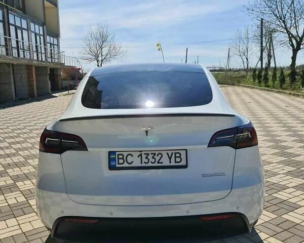 Белый Тесла Model Y, объемом двигателя 0 л и пробегом 54 тыс. км за 28000 $, фото 8 на Automoto.ua