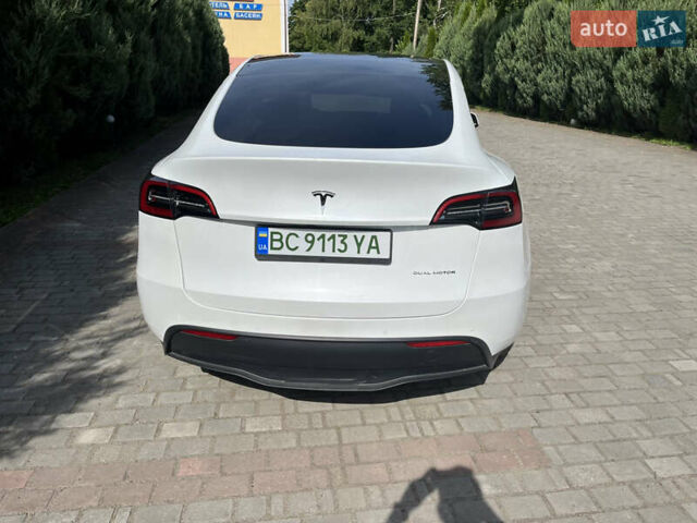 Белый Тесла Model Y, объемом двигателя 0 л и пробегом 26 тыс. км за 28300 $, фото 7 на Automoto.ua