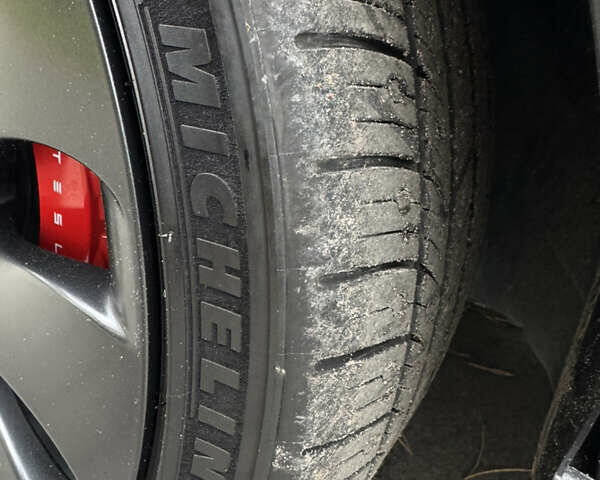 Белый Тесла Model Y, объемом двигателя 0 л и пробегом 74 тыс. км за 25700 $, фото 22 на Automoto.ua