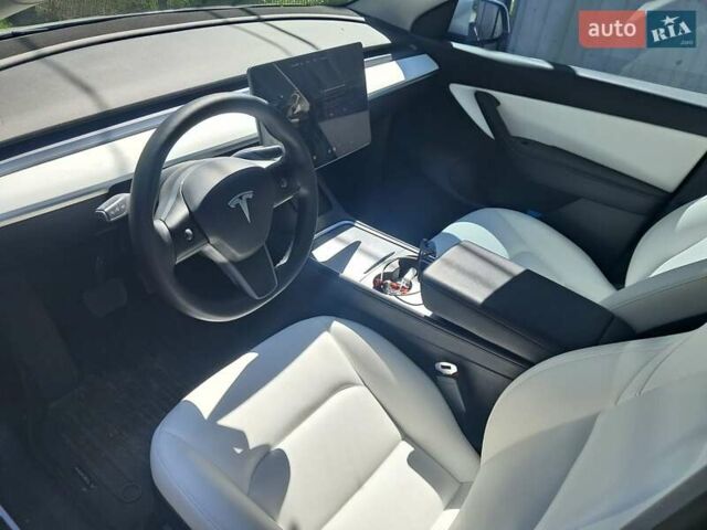 Белый Тесла Model Y, объемом двигателя 0 л и пробегом 78 тыс. км за 24600 $, фото 6 на Automoto.ua