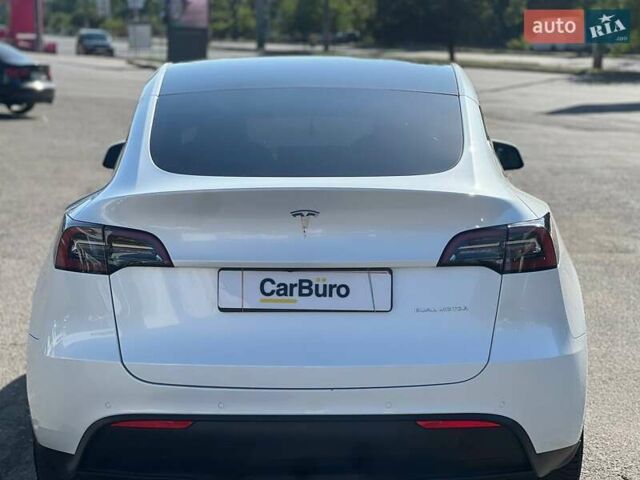 Белый Тесла Model Y, объемом двигателя 0 л и пробегом 31 тыс. км за 24999 $, фото 8 на Automoto.ua